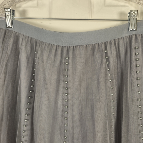 MetroWear Gray Tulle Maxi Skirt w/ Pearl Beaded Embellishments Balletcore Size S - Picture 3 of 6
